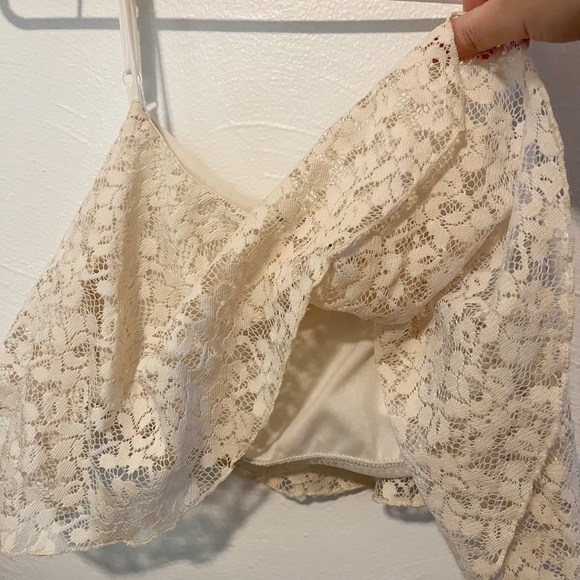 Kirra Cream Lace Crop Top | Flowy Lace Tank Top - Picture 3 of 4
